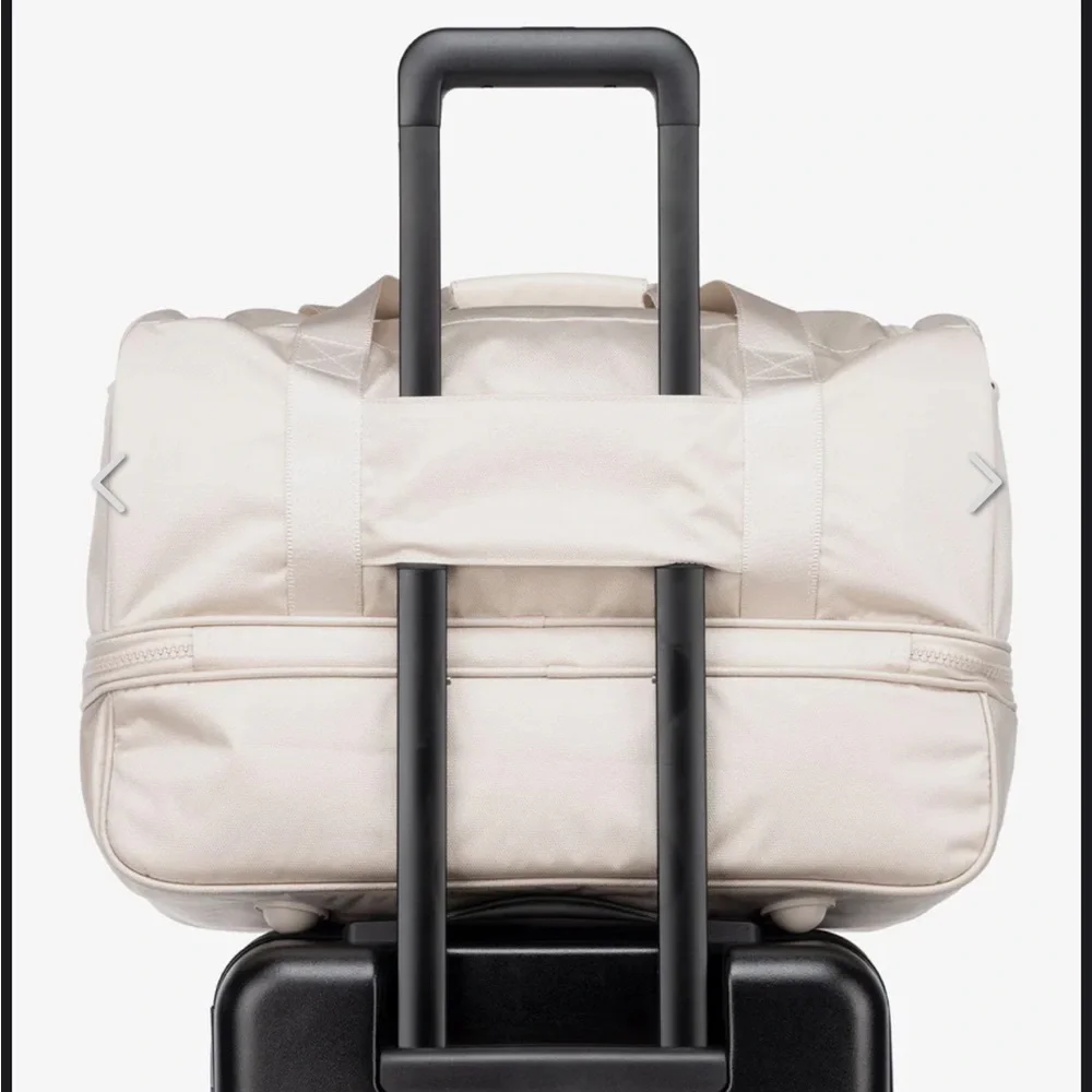 Calpak Stevyn Duffle in Dune - Picture 4 of 11